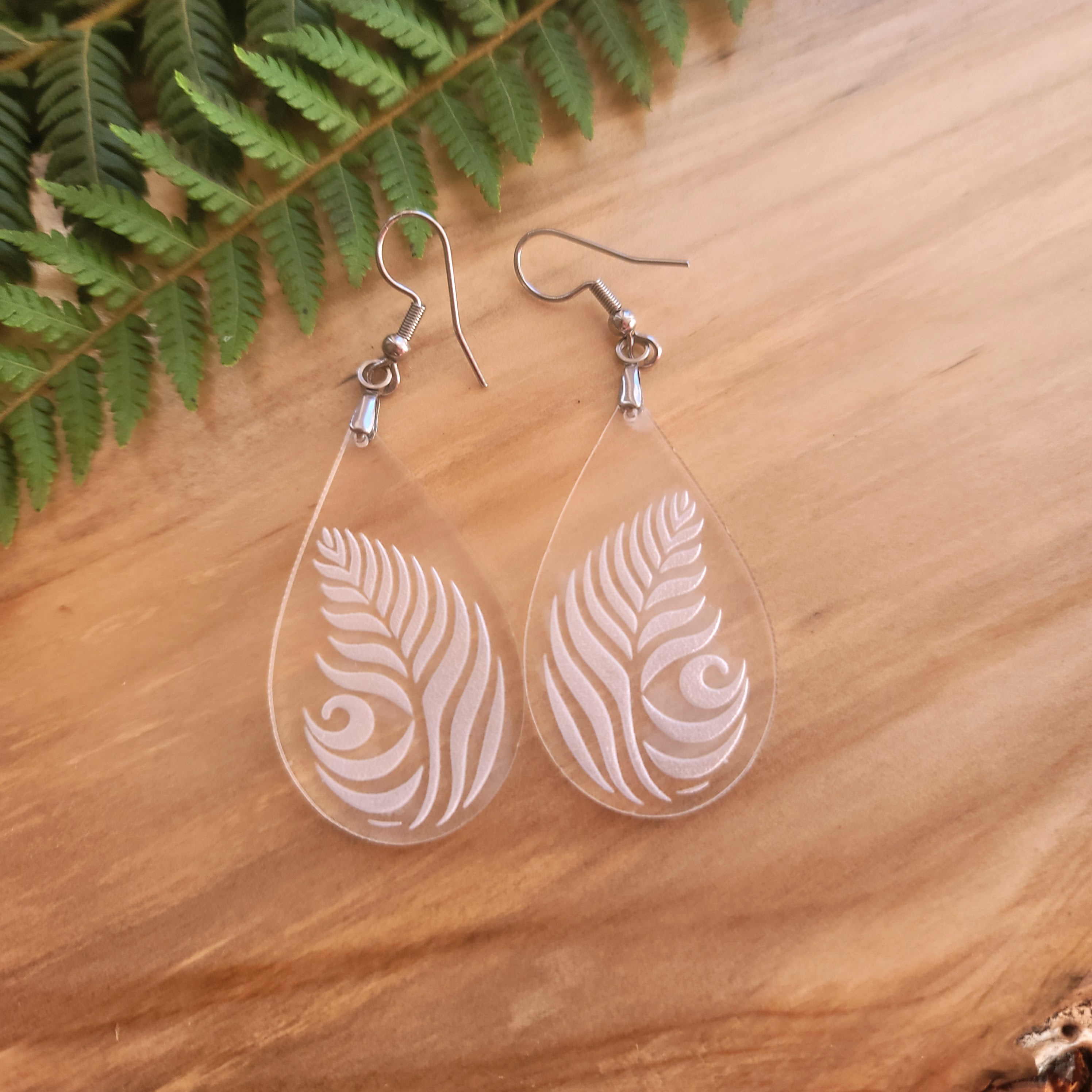 Acrylic earring - fern leaf